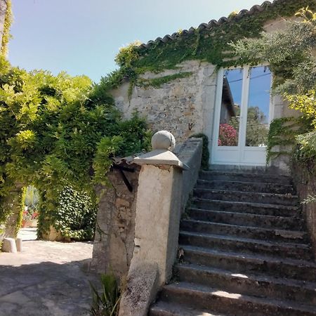 Le Domaine Du Soulier -Gite Et Chambres D'Hotes - La Maison Du Gardien Tornac エクステリア 写真