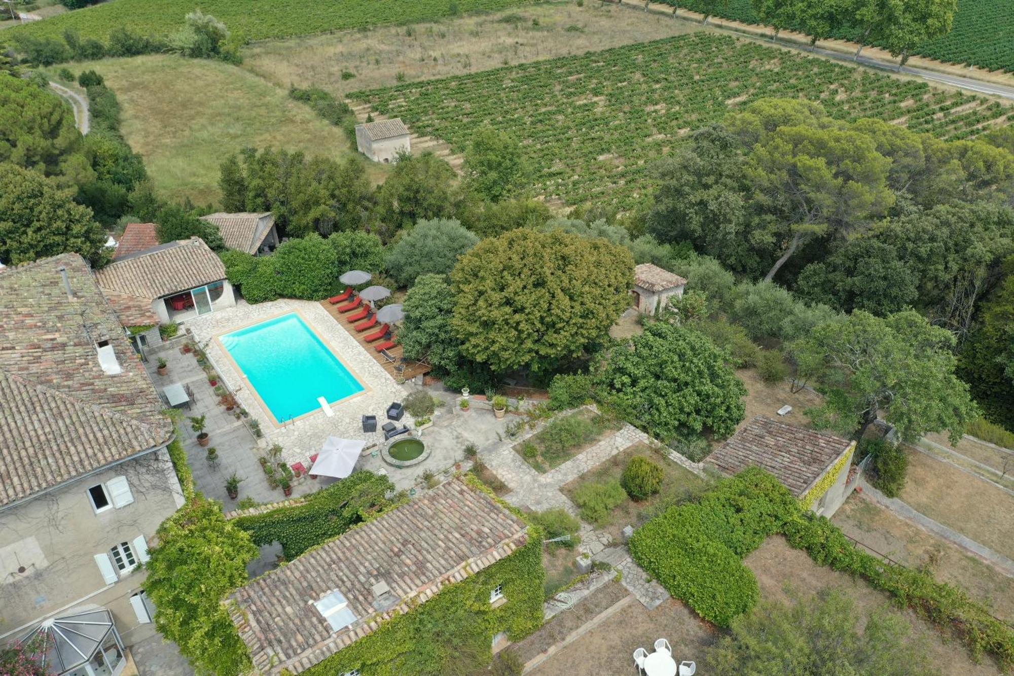 Le Domaine Du Soulier -Gite Et Chambres D'Hotes - La Maison Du Gardien Tornac エクステリア 写真