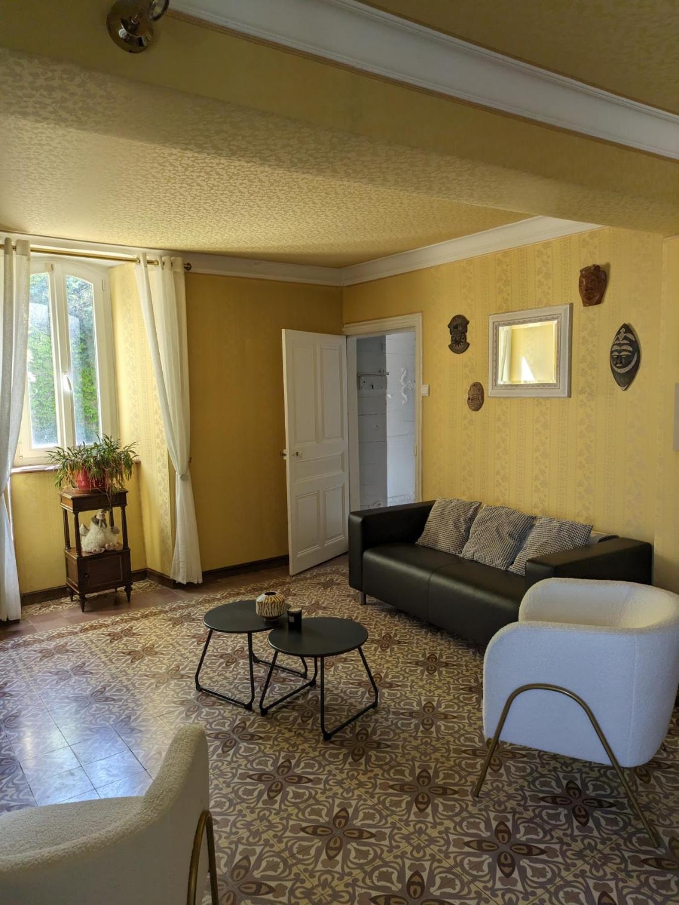 Le Domaine Du Soulier -Gite Et Chambres D'Hotes - La Maison Du Gardien Tornac エクステリア 写真