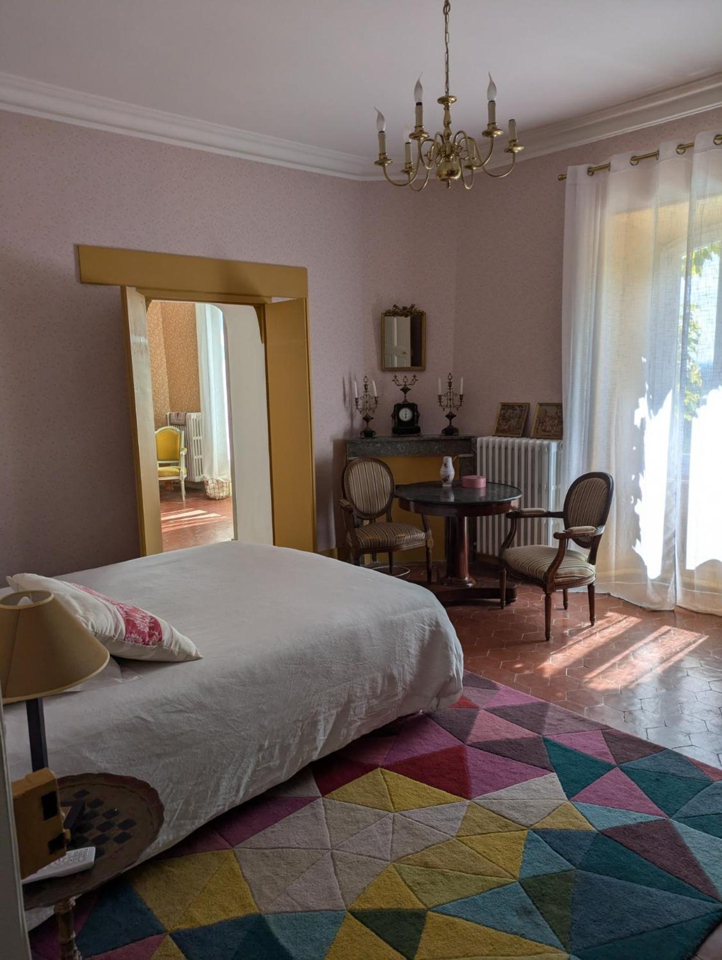 Le Domaine Du Soulier -Gite Et Chambres D'Hotes - La Maison Du Gardien Tornac エクステリア 写真